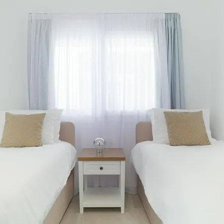 Apartament Nyx Apartment With Penthouse & Spa Tub *