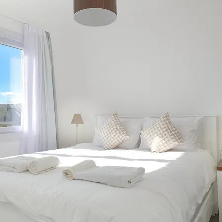 Apartament Nyx Apartment With Penthouse & Spa Tub Vokolidha